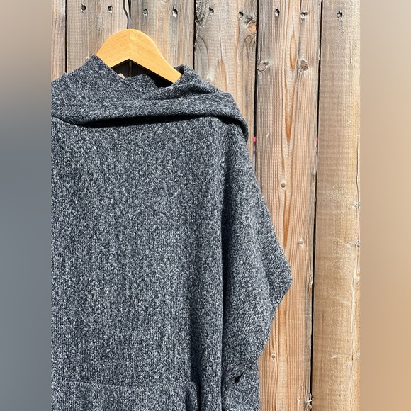 Zara girls knitwear winter collection hooded poncho sweater - Picture 3 of 7